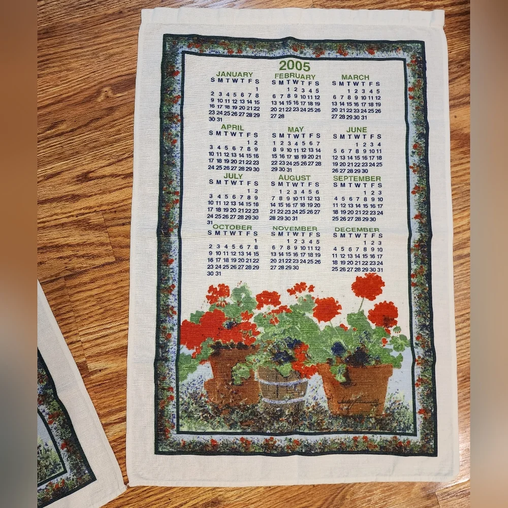 Vintage Collectible Set of 2 Calendar Linen Tea Towels 2004 & 2005 Red Flowers